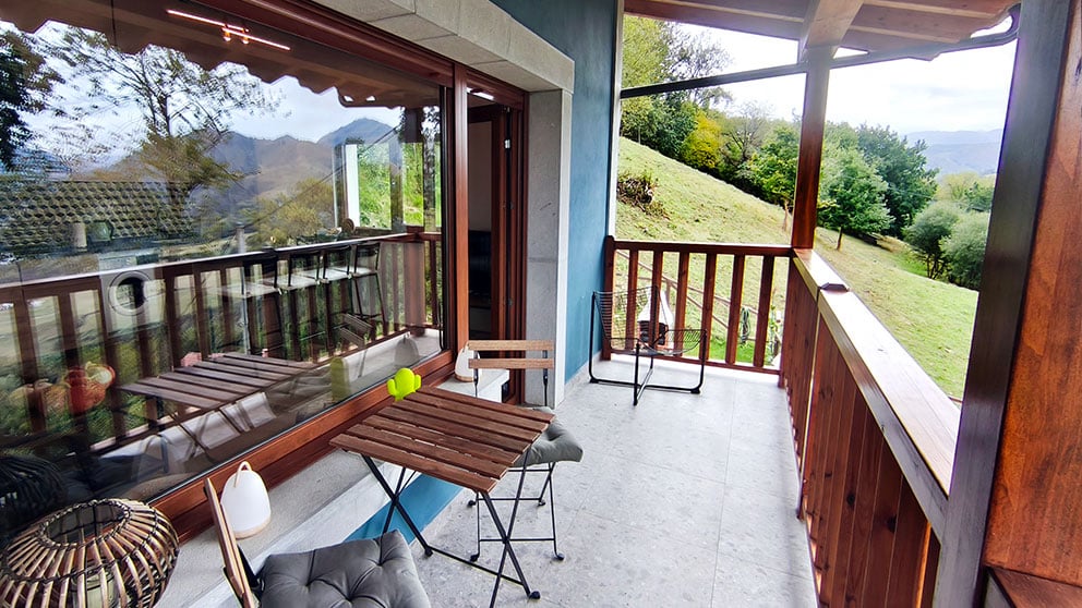 Terraza de apartamento en Cangas de Onís, Asturias.